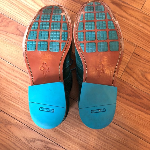 NIKE AIR & COLE HAAN TURQUOISE SUEDE OXFORDS - Picture 5 of 7